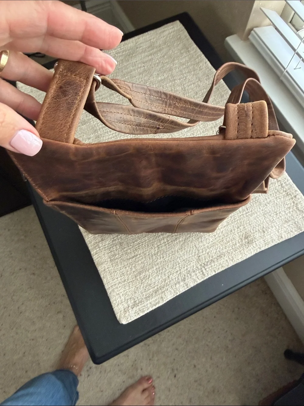 Men's Brown Leather Messenger Sling Bag with Front Pocket NWOT
